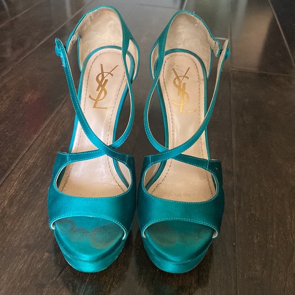 Yves Saint Laurent | Tribute Cross Front Satin Heel - Picture 3 of 9